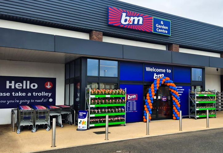 935 Waltham Cross B&M