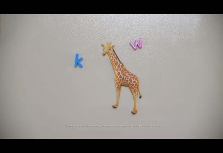 Lowe's giraffe 725 x 500