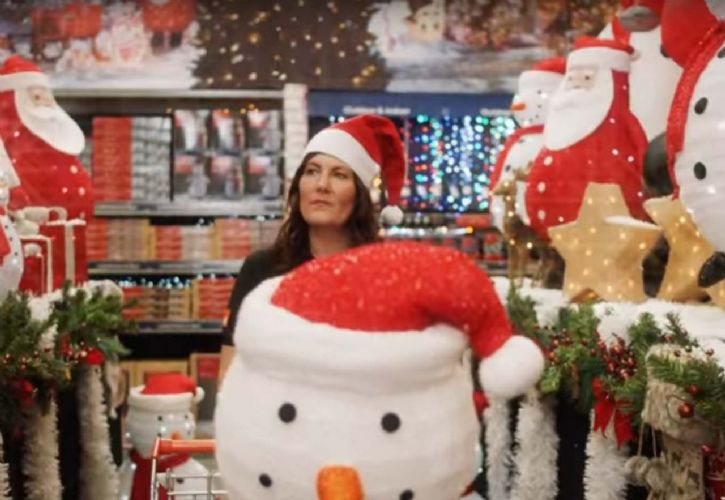 B&Q Christmas 2016 advert 725 x 500