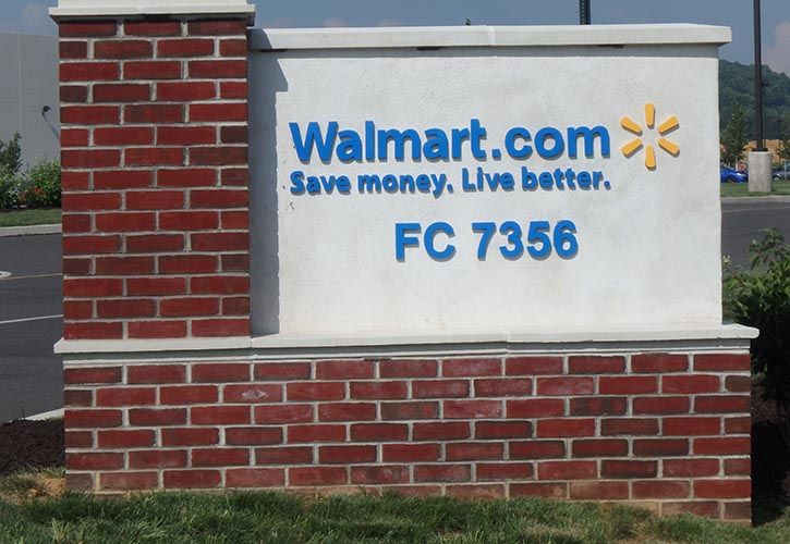 Walmart fulfilment centre 725 x 500