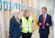 SWNS_TRAVIS_PERKINS_READING_68 725