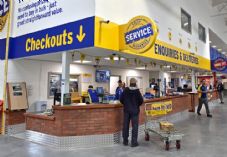 Selco checkout and service desk 725 x 500