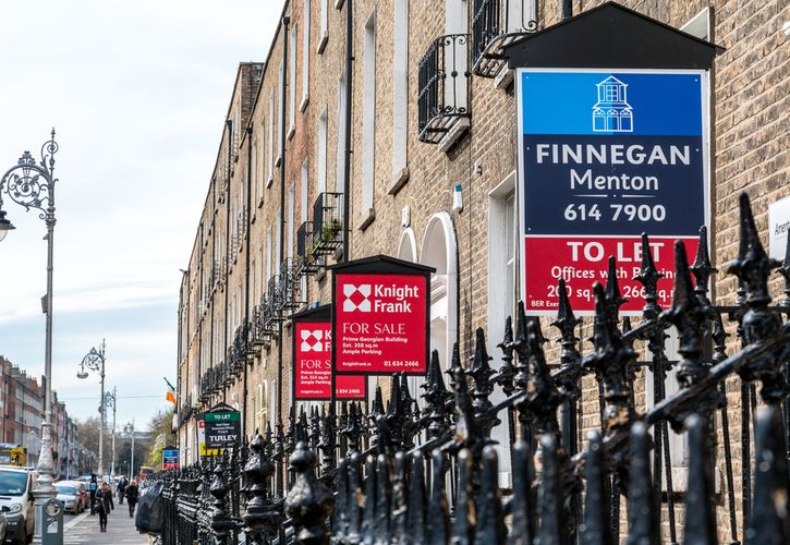For sale rent signs shutterstock_418615390