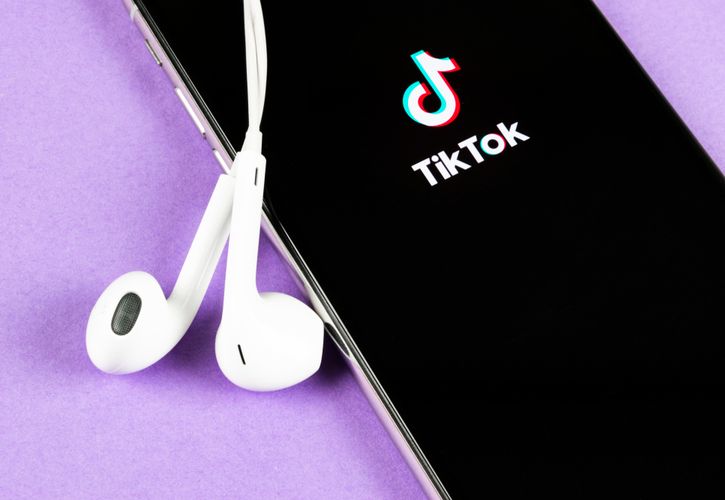 TikTok 725 x 500 (1)