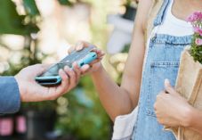 Mobile POS point of sale PeopleImages iStockphotodotcom 1466394053