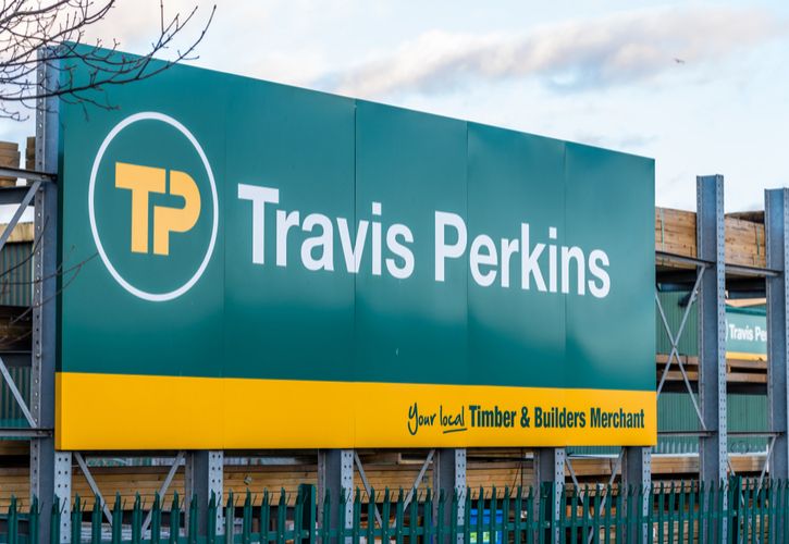 Large Travis Perkins sign Jevanto Productions Shutterstockcom 725 x 500