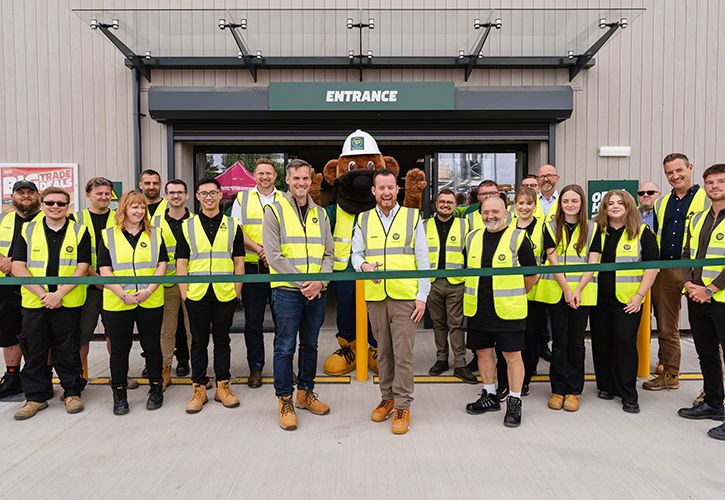 2025-07-21 - Travis Perkins Longwell Green-232