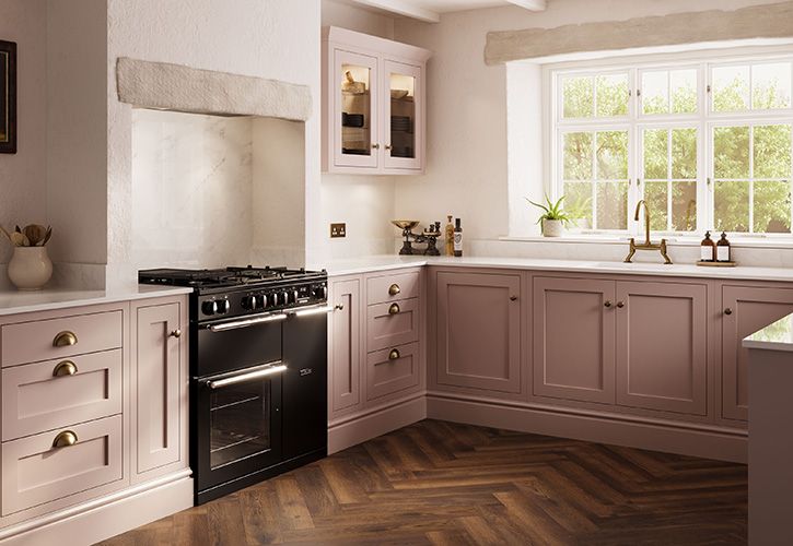 Howdens Ilfracombe Antique kitchen