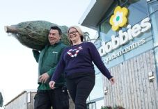 Copyright Stewart Attwood - Dobbies staff member and customer