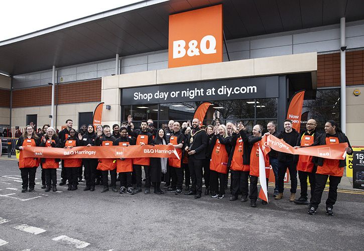 B&Q Harringay ribbon cutting