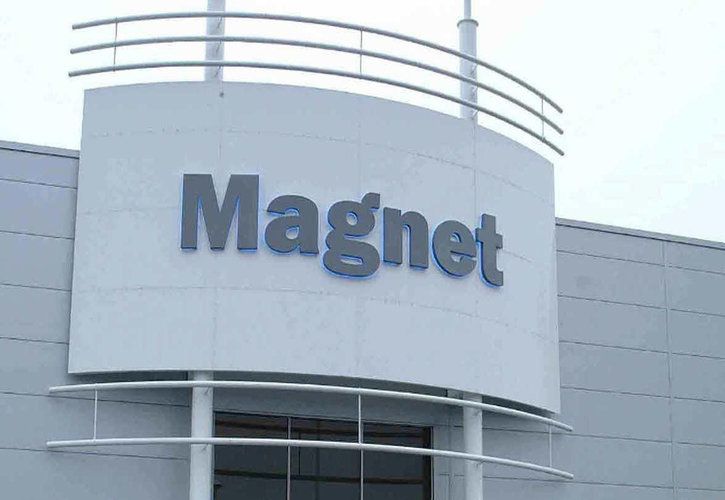 Magnet store