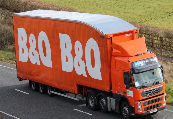 B&Q lorry
