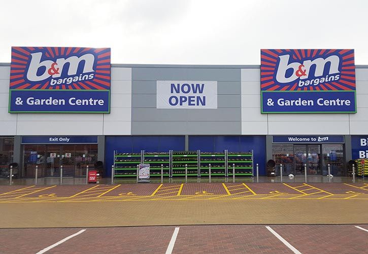 Front of Store BM Home Store and Garden Centre 725 x 500