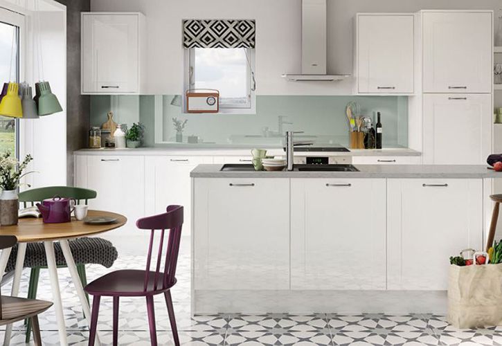 Magnet kitchen 725 x 500.jpg