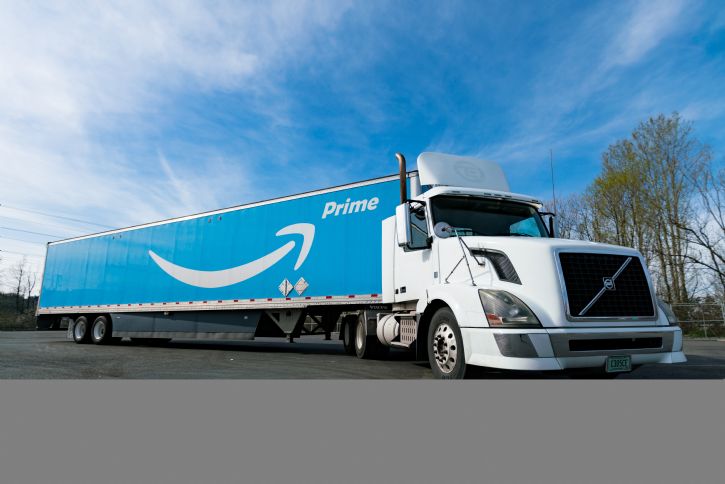 Amazon Profits Drop on the Back of Increased Shipping Costs Amazon Profits Drop on the Back of Increased Shipping Costs