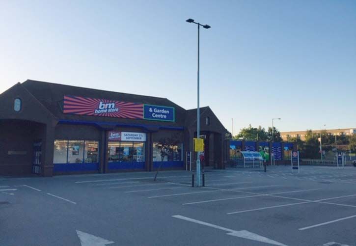 B&M Ipswich-store-front 725 x 500.jpg