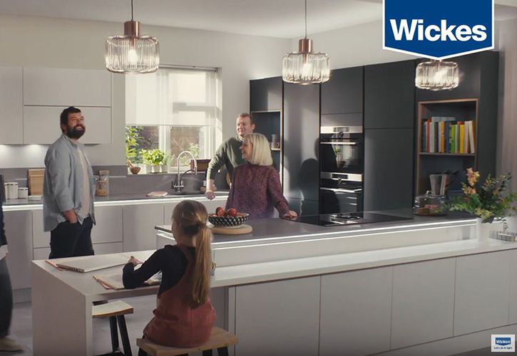 Wickes Housebarrassment video 725 x 500.jpg