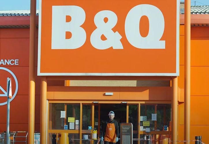 B&Q social distancing.JPG