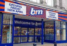 B&M 713 Huddersfield New Street store