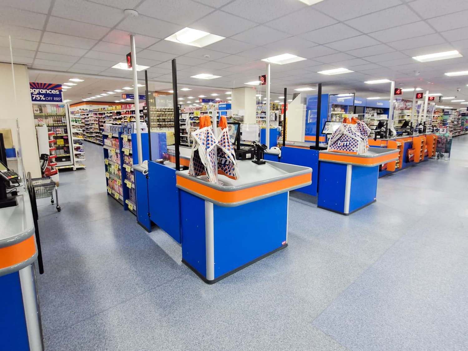 /live/news/wysiwyg/013 bmstores Berwick refit tills.jpg