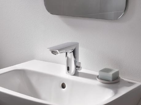 /live/news/wysiwyg/18-01-2022 GROHE Bau Cosmo infra-red tap.JPG