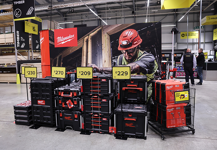 /live/news/wysiwyg/BQ Barking tool display.jpg