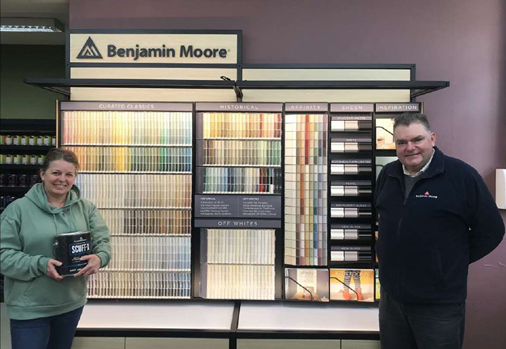 /live/news/wysiwyg/Benjamin Moore stockist Ray Munn.JPG
