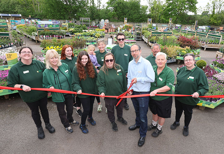 /live/news/wysiwyg/Dobbies Cadnam Opening 1.jpg