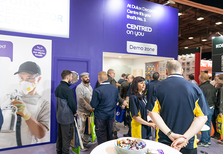 /live/news/wysiwyg/Dulux Decorator Centre 2019 Stand.jpg