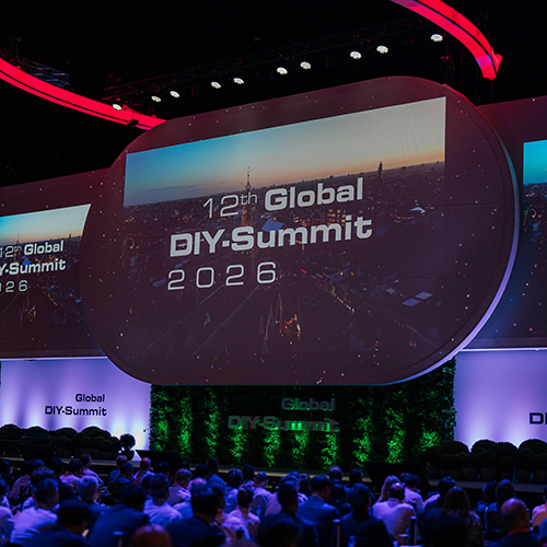 /live/news/wysiwyg/Global DIY Summit 2026 logo and sign.jpg
