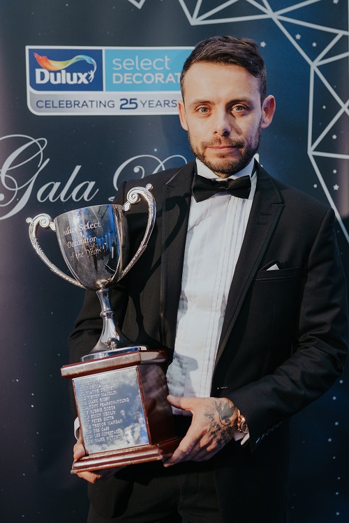 /live/news/wysiwyg/Grand Winner Mark Hutchinson 500.jpg
