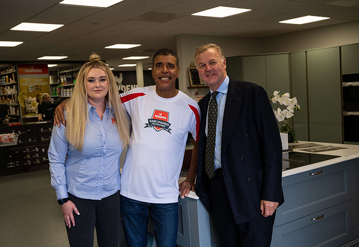 /live/news/wysiwyg/Howdens Portsmouth Depot Chris Kamara Andrew Livingston CEO Lindsay Depot Manager.jpg