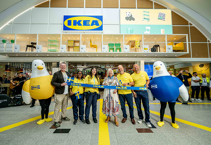 /live/news/wysiwyg/IKEA Bighton ribbon cutting ceremony.jpg