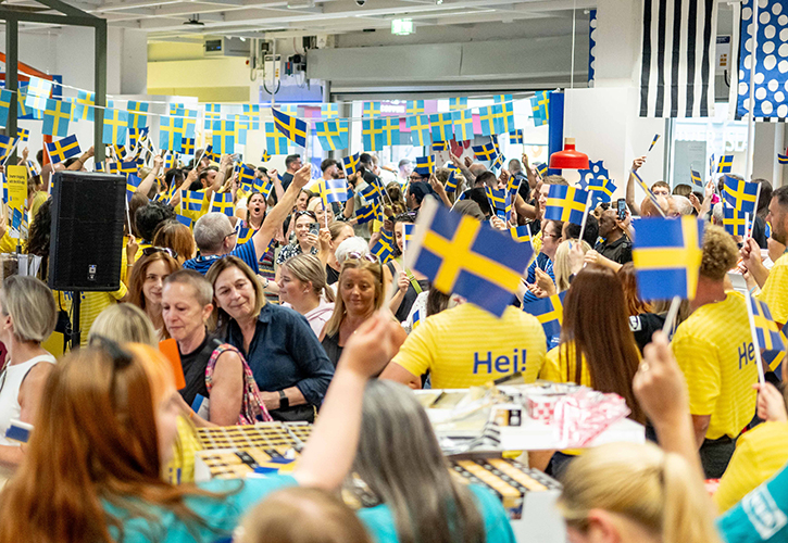 /live/news/wysiwyg/IKEA Brighton welcomes first customers.jpg