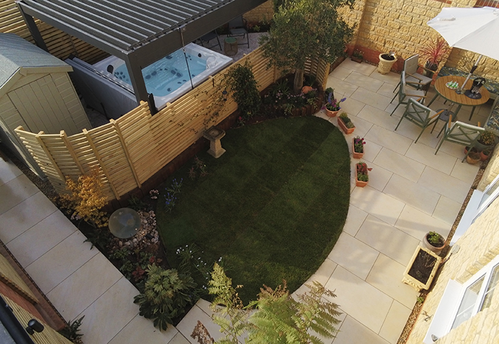 /live/news/wysiwyg/Jewson JJ Landscapes Designs after 725.jpg