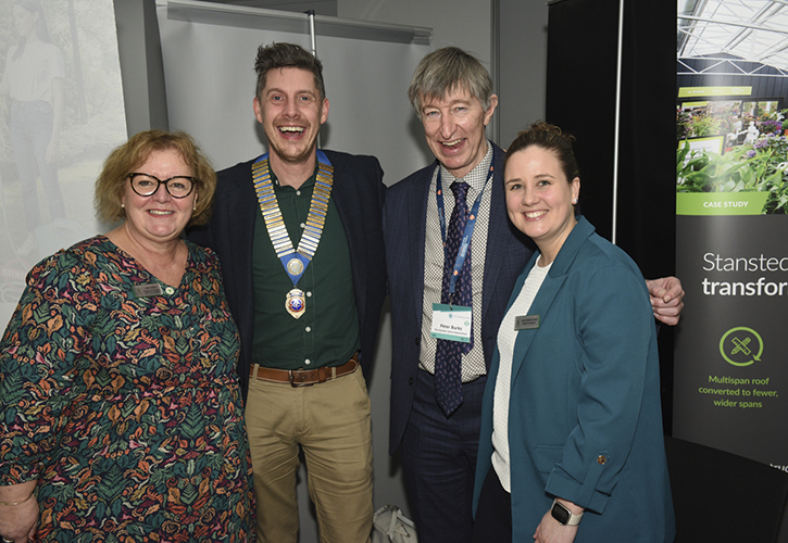 /live/news/wysiwyg/Linda Petrons Greenfingers Will Blake GCA Chairman Peter Burks GCA CEO and Kirsty GladwinCreed Greenfingers.jpg