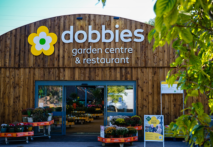 /live/news/wysiwyg/Nick Strugnell UNP Dobbies Bury St Edmunds store.JPG