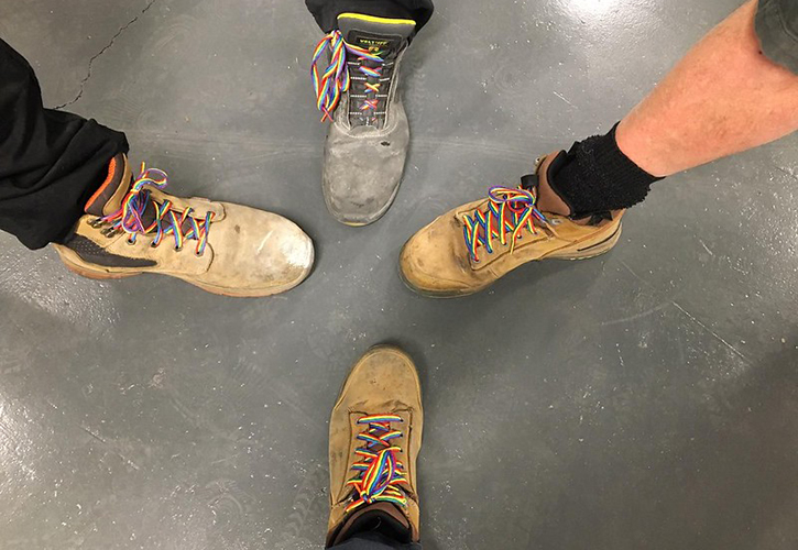 /live/news/wysiwyg/Travis Perkins rainbox laces pride copy.jpg